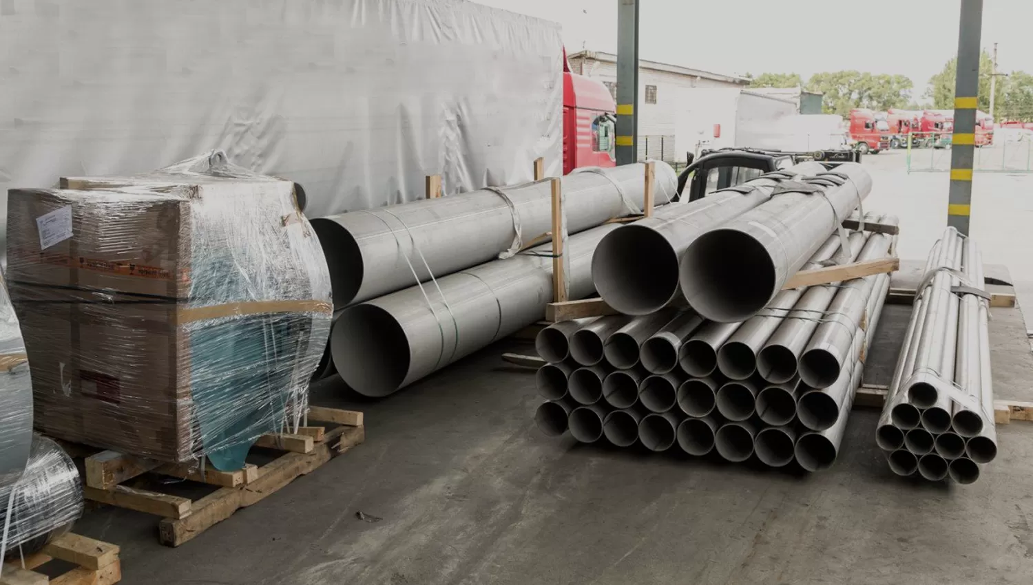 Duplex / Super Dupex EFW Pipes